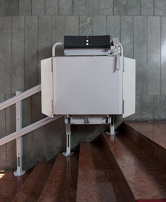 servoscala per disabili con batterie ricaricabili