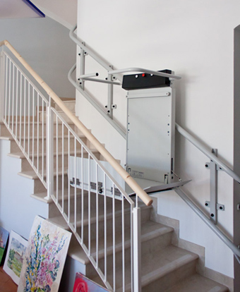 servoscala per disabili slim silenzioso e comodo